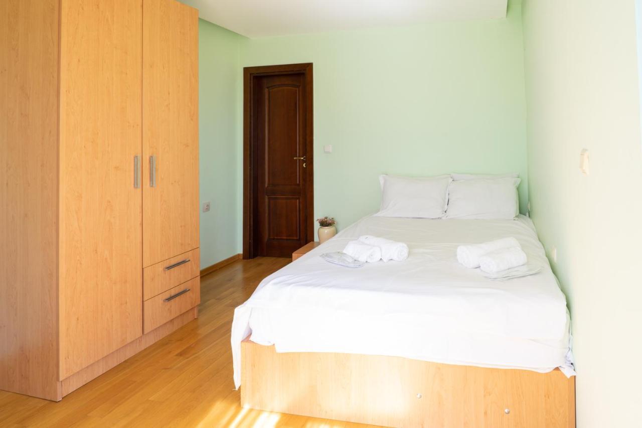 Central Flat With Monster Living Room Varna Buitenkant foto